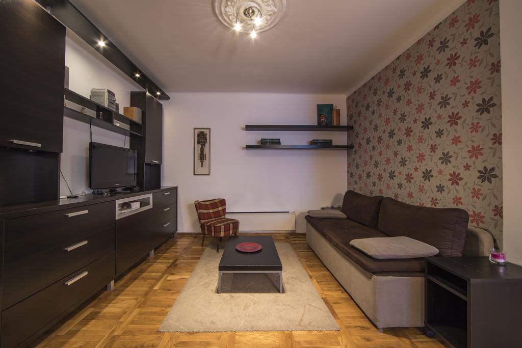 D-Home Apartment เบลเกรด ภายนอก รูปภาพ